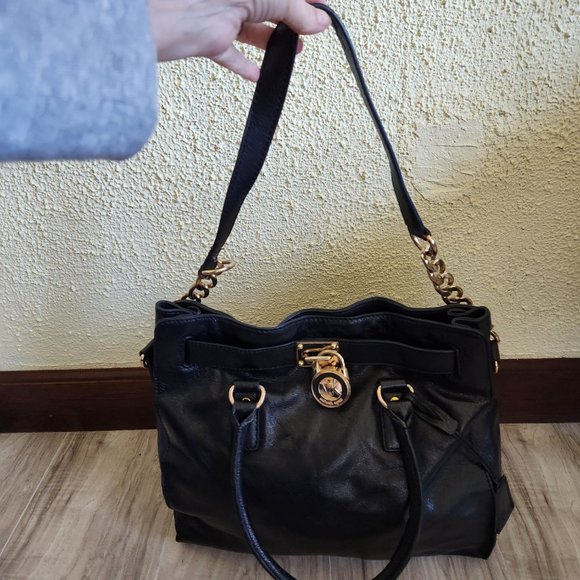 Michael Kors Black Leather Shoulder Bag Purse - Picture 5 of 12